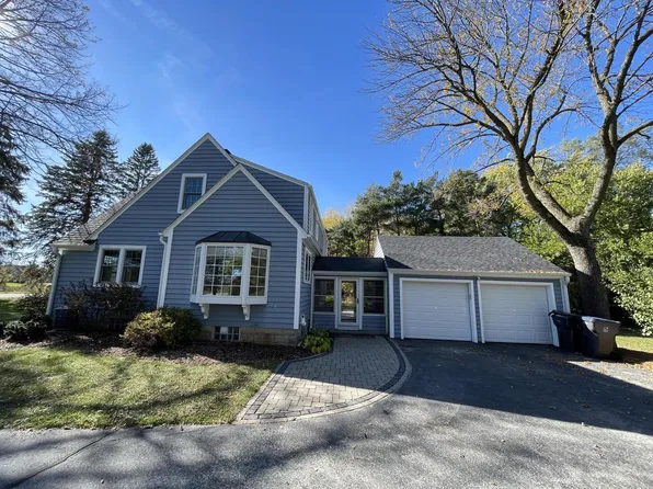 2930 West Freistadt ROAD, Mequon, WI 53092