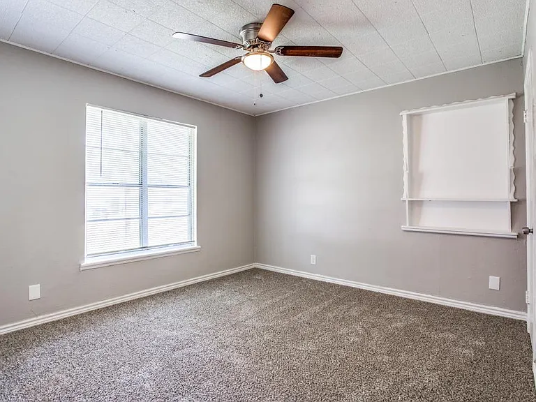 516 Highland Dr — Photo 15