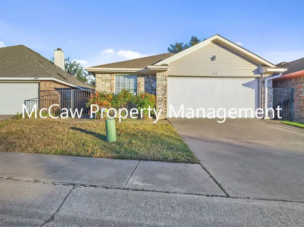 1214 Mission St, Duncanville, TX 75137