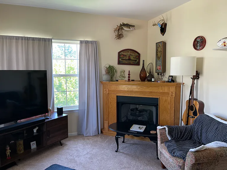 474 Village Dr — Photo 14