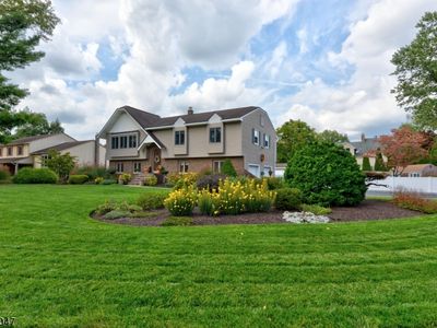 18 Daria Dr, Pequannock, NJ, 07440