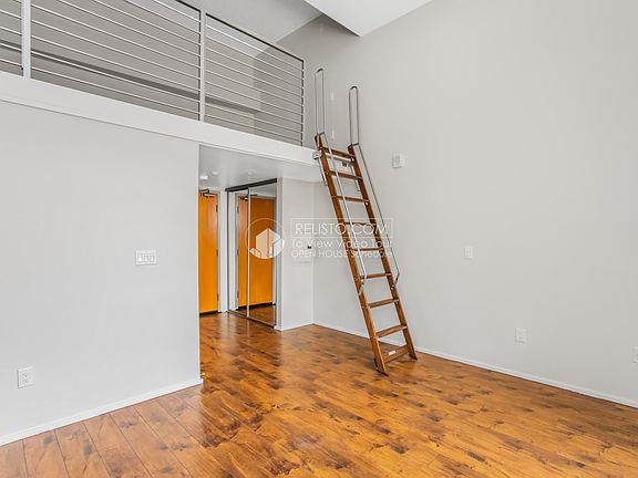 4th image of 529 Stevenson St APT 406
