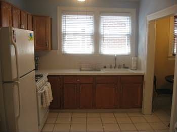 2nd image of 431 Stockton Pl #2