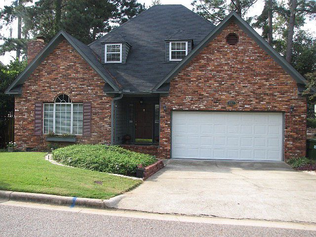 1st image of 147 Moss Creek Dr