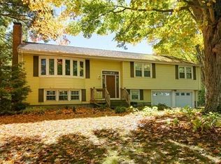 4 Aqueduct Rd, Natick, MA 01760