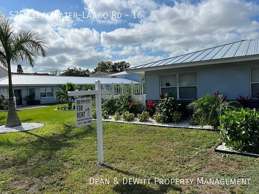 Building Photo - 575 Clearwater Largo Rd N #16