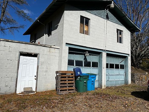 5th image of 24 Wise Rd
