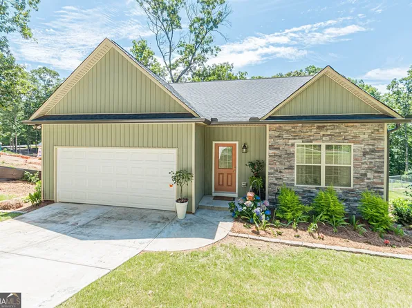 3905 Sea Ct, Gainesville, GA 30501