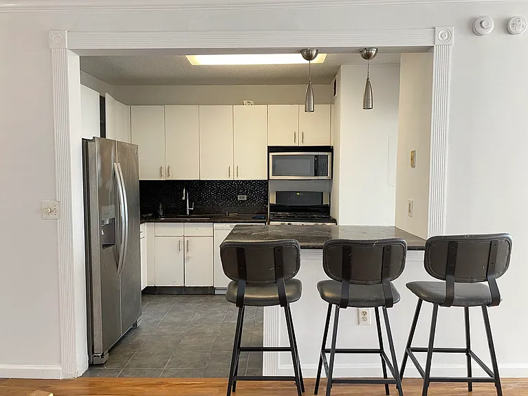 45 River Dr S #1402 — Photo 9