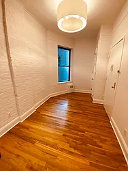 Rented by Metropolis Real Estate of Manhattan