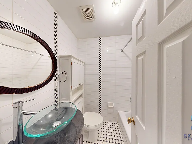 290 Harman St #2LL — Photo 5