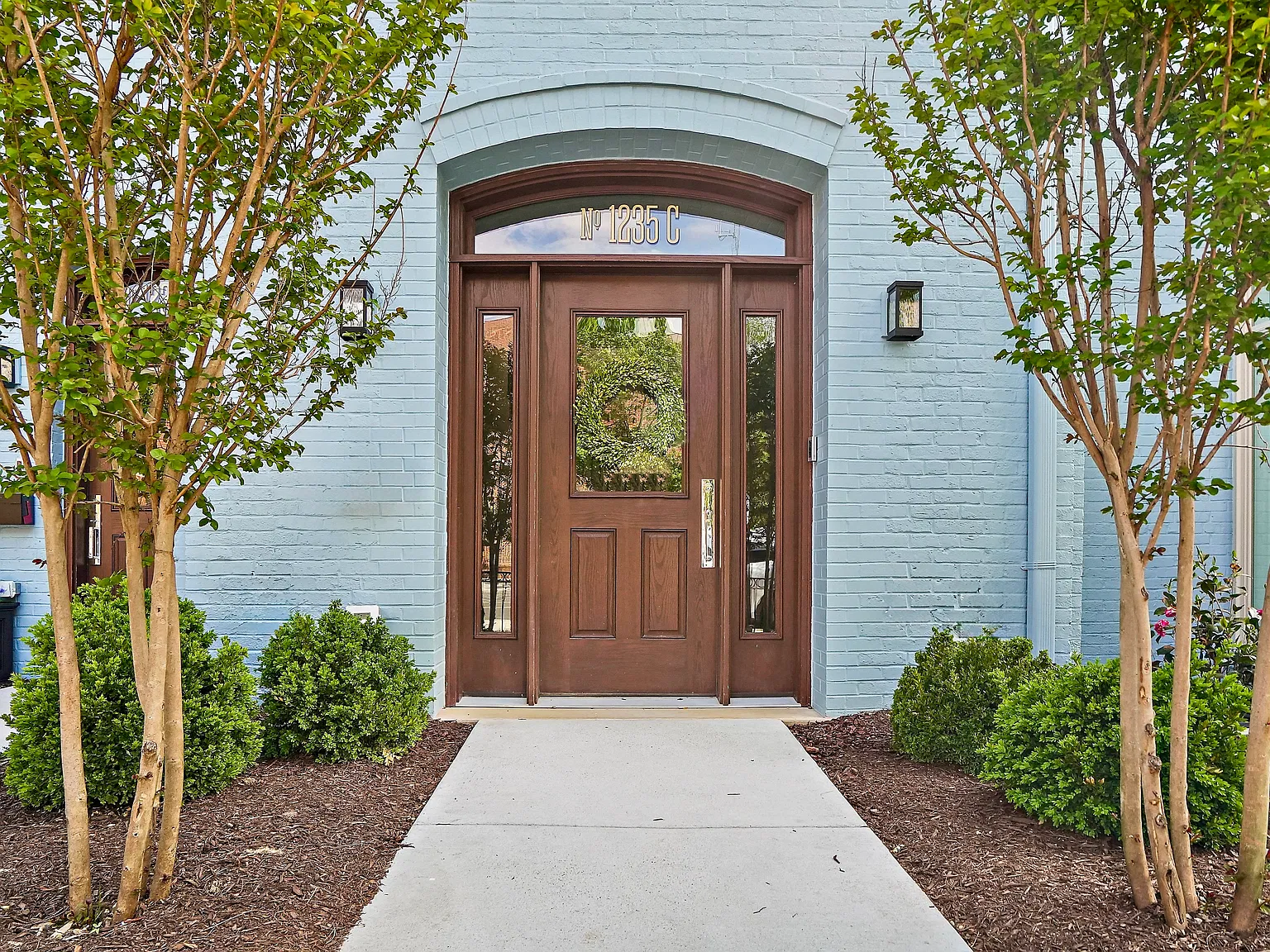 2 bed, 1000 sqft, $4,750 — Photo 1