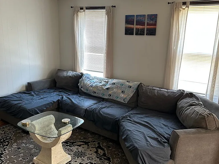 173-175 Bay View Ave — Photo 6