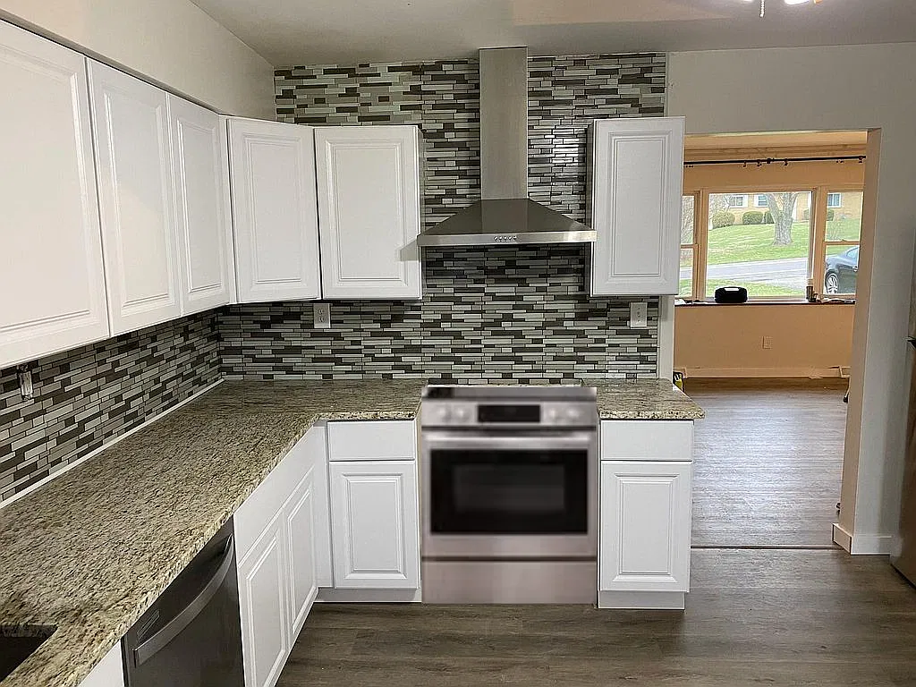 2 bed, 985 sqft, $1,500 — Photo 2