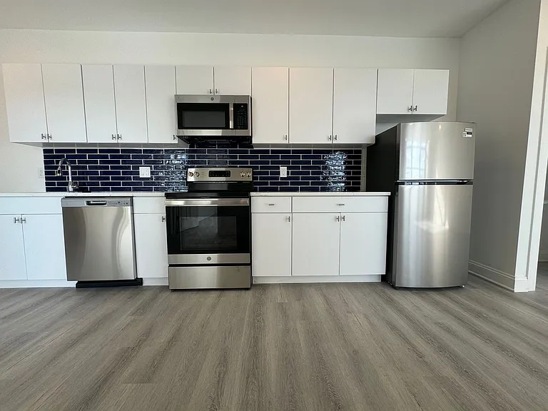 1600 West Hunting Park - Residential — Photo 15