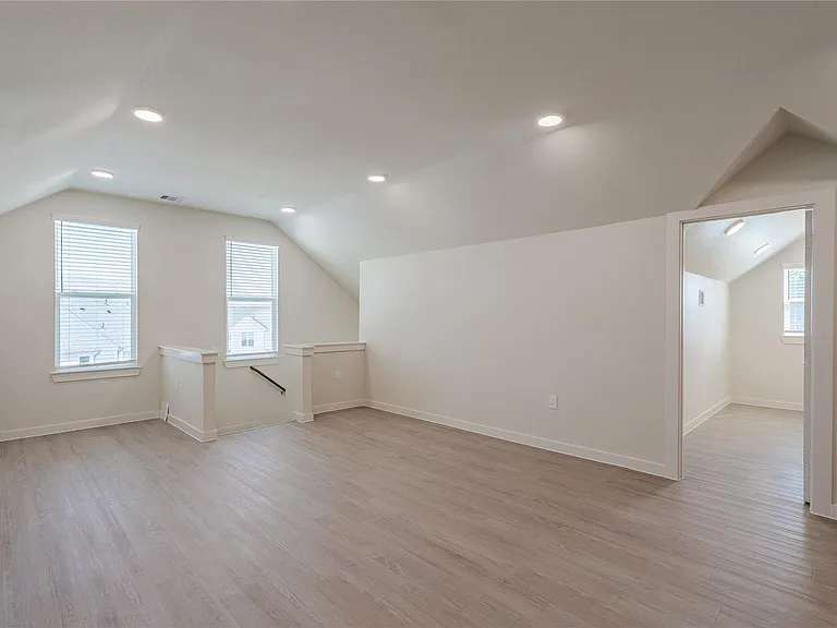 22014 Lesley Grove Ln — Photo 19