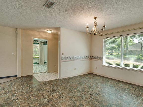 4th image of 3000 Lombard Dr