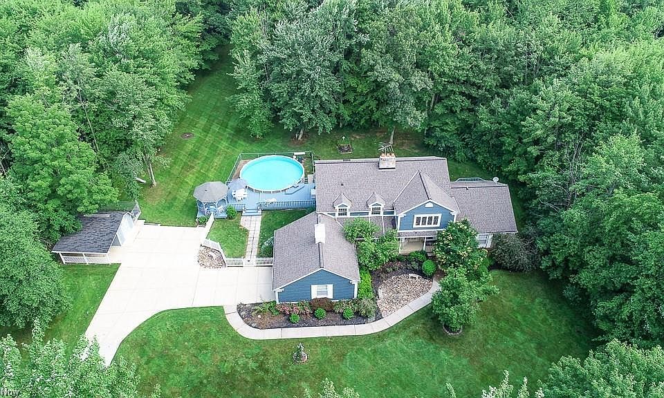 8723 Pheasant Ln, Kirtland, OH 44094 Zillow