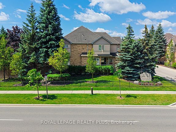 3rd image of 5658 Glen Erin Dr #1