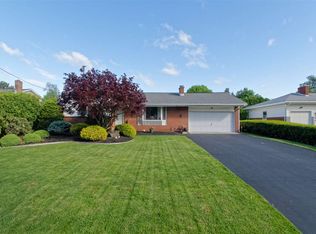 21 Knauf Ln, Albany, NY 12211