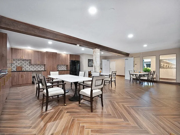 The Crest at Citrus Heights (55+) — Photo 13