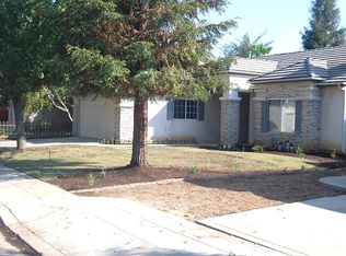 2221 E Revere Rd, Fresno, CA 93720