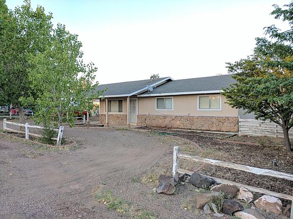 4th image of 315 N 8th Dr W