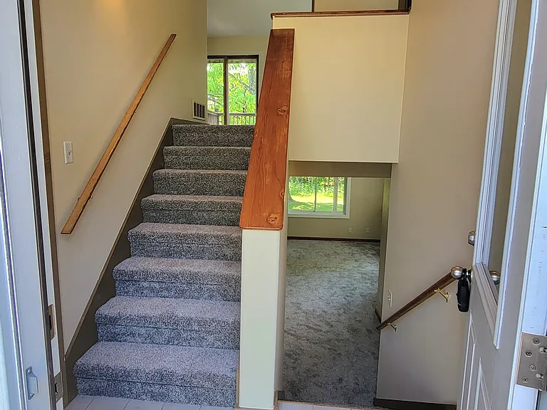 4398 Manhattan W — Photo 14