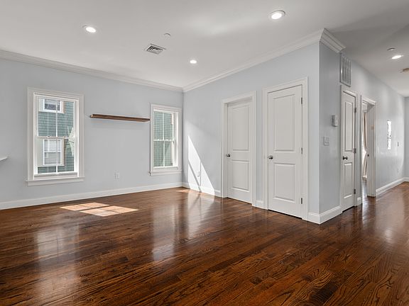 4th image of 74 Brookley Rd #2