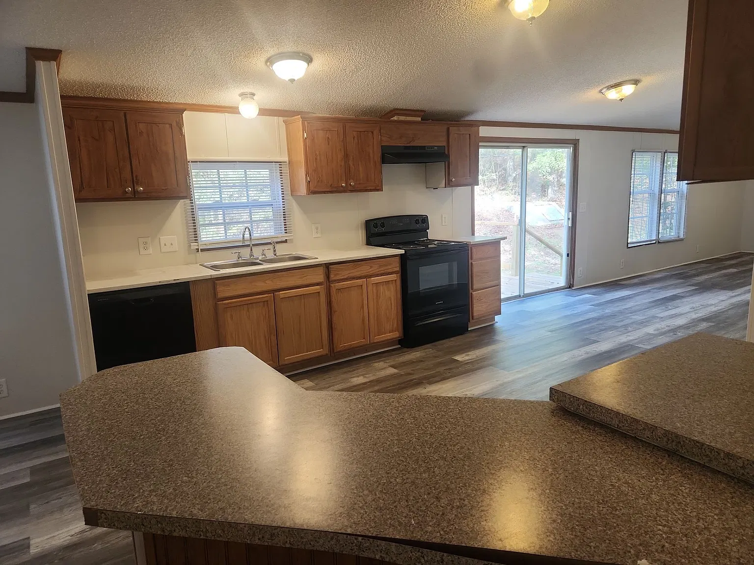 3 bed, 1680 sqft, $1,500 — Photo 4