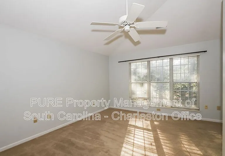 208 Pipers Ln #208 — Photo 12