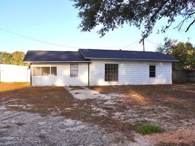 302 Edgewater Dr, Crestview, FL, 32536