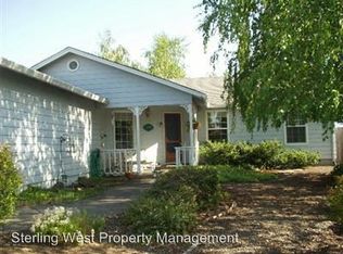 2404 Northbrook Cir, Medford, OR