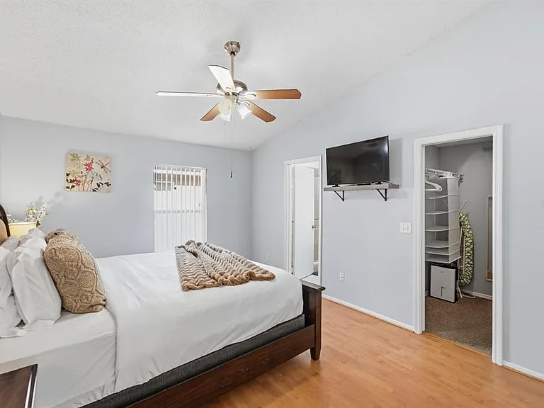 2976 Stillwater Dr — Photo 14