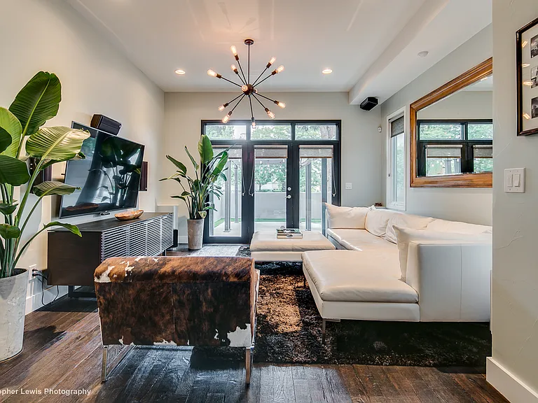 245 N Jackson St — Photo 12