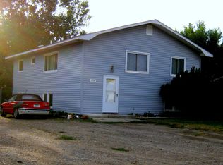 1706 N Merriam Ave, Miles City, MT 59301