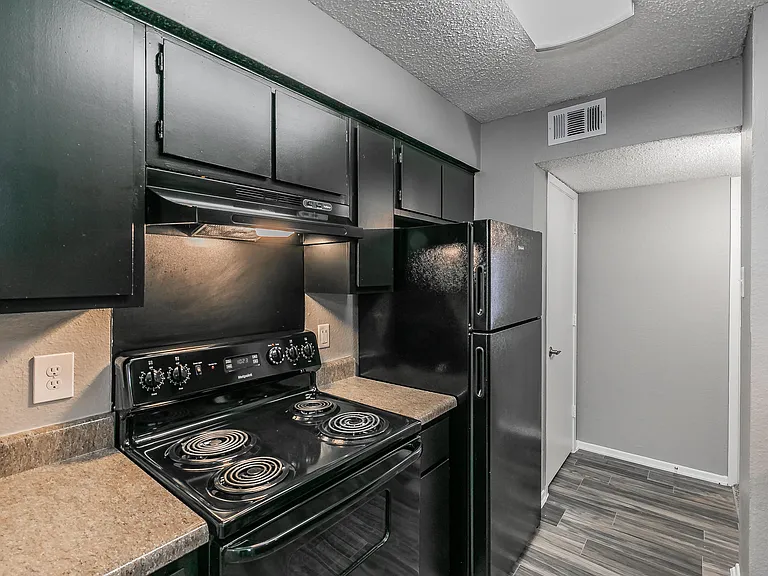 Station 121 at Town Center Apartments — Photo 167