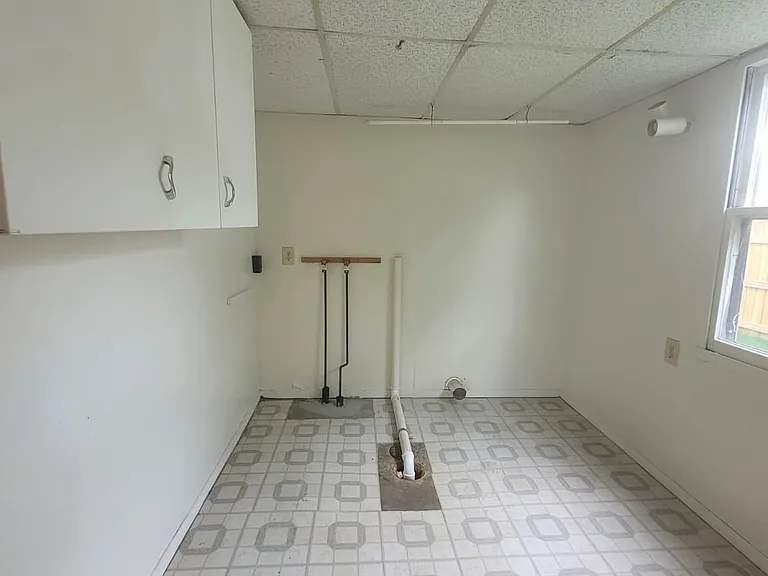411 N Sheridan Ave — Photo 18