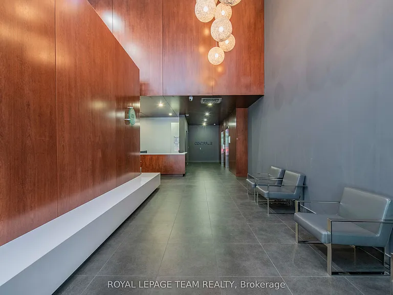 360 McLeod St #306 — Photo 2