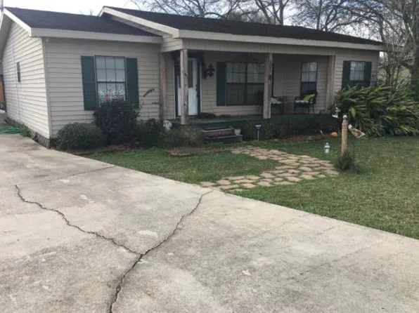 1029 Ches Broussard Rd, Breaux Bridge, LA 70517