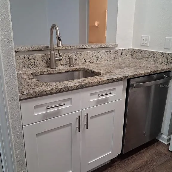 10405 Villa View Cir #10405 — Photo 8