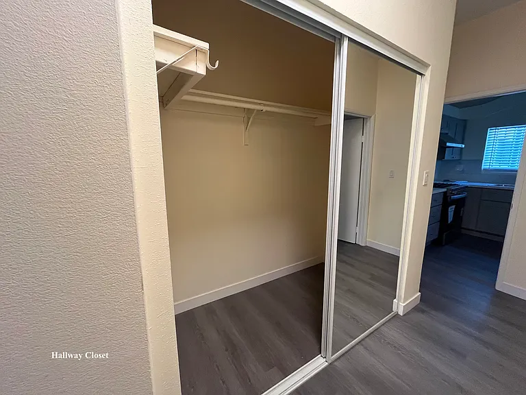 2819 Altura St #1/2 — Photo 7