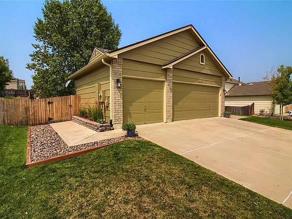 3rd image of 1415 Cedarwood Dr