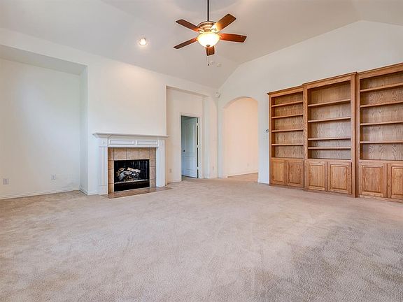 3rd image of 5129 Stonecrest Dr