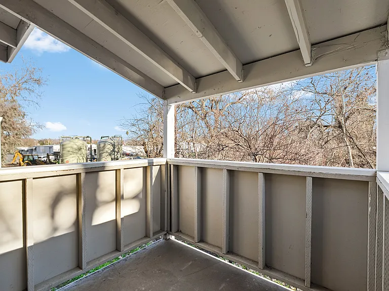 Menlo Pointe — Photo 13