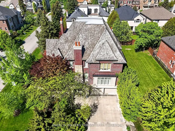 28 Long Hill Dr, Richmond Hill, ON L4E 3M5