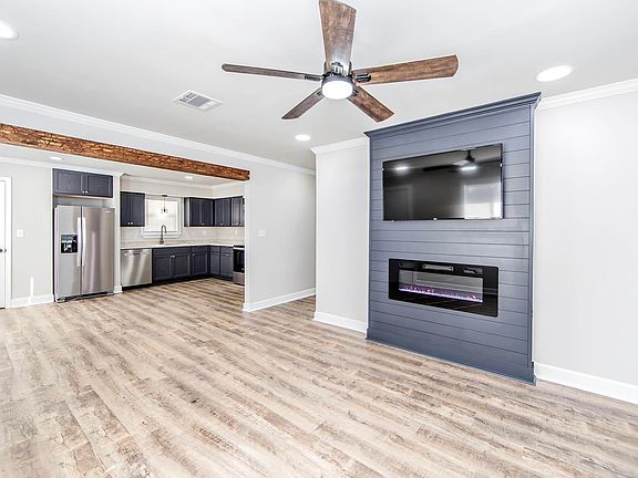 4th image of 128 Duplantis St
