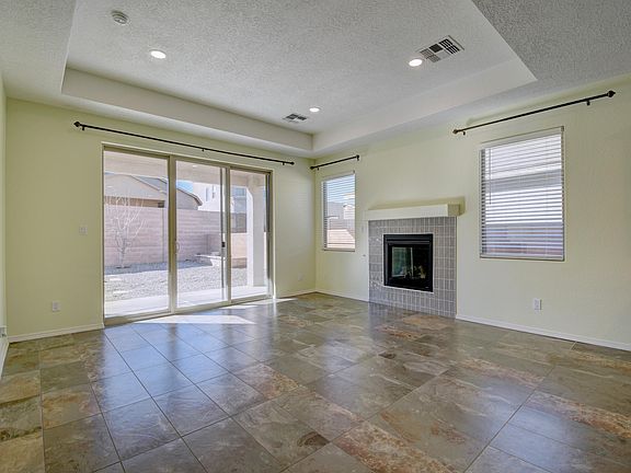 3rd image of 4381 Golden Eagle Loop NE