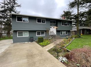 1919 Island View Rd, Oak Harbor, WA 98277