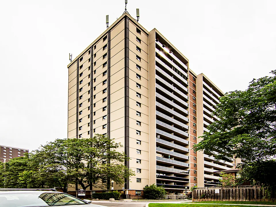 165 Barrington Ave